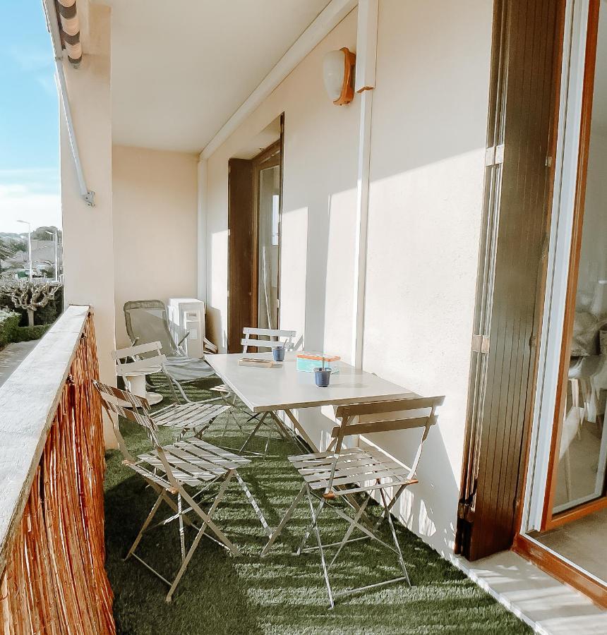 Appartement T3 Tout Confort A 500M De La Mer Saint-Cyr-sur-Mer Exterior photo